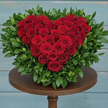 Цветочная композиция из Розы в виде сердца в Первомайском Республика Дагестан