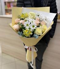 Букет цветов из:  Альстромерии, Розы и Хризантемы #REPLACE_PRED# Первомайском Республика Дагестан