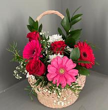 Цветочная композиция из Розы, Хризантемы и Герберы в корзине #REPLACE_PRED# Первомайском Республика Дагестан