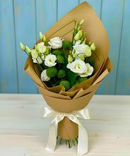 Букет цветов из:  Хризантемы и Лизиантусы #REPLACE_PRED# Первомайском Республика Дагестан