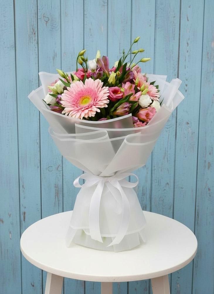 Букет цветов из: Герберы, Альстромерии и Лизиантусы в Первомайском Республика Дагестан