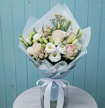 Букет цветов из:  Розы и Лизиантусы в Первомайском Республика Дагестан
