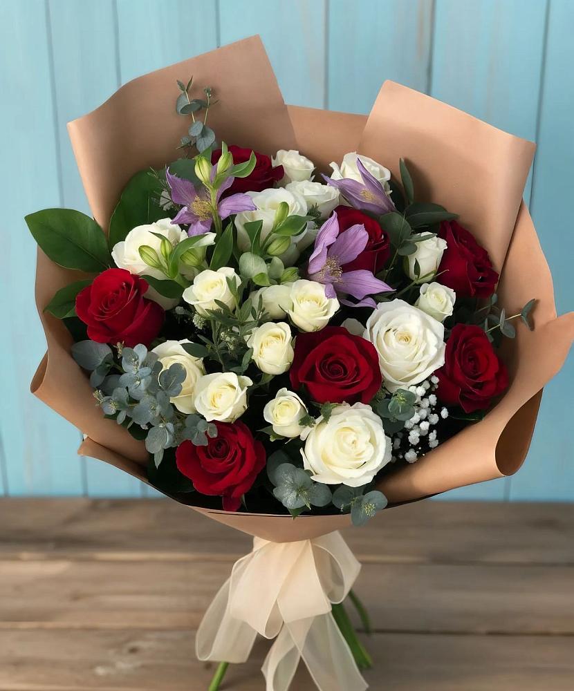 Букет цветов из: Розы и Альстромерии в Первомайском Республика Дагестан